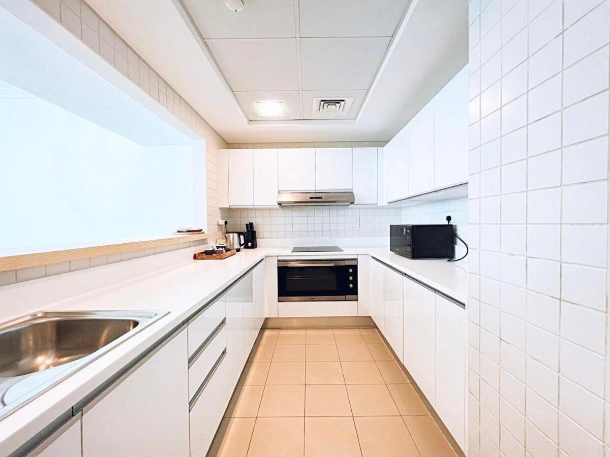 Private Access - Canal View Apartment *